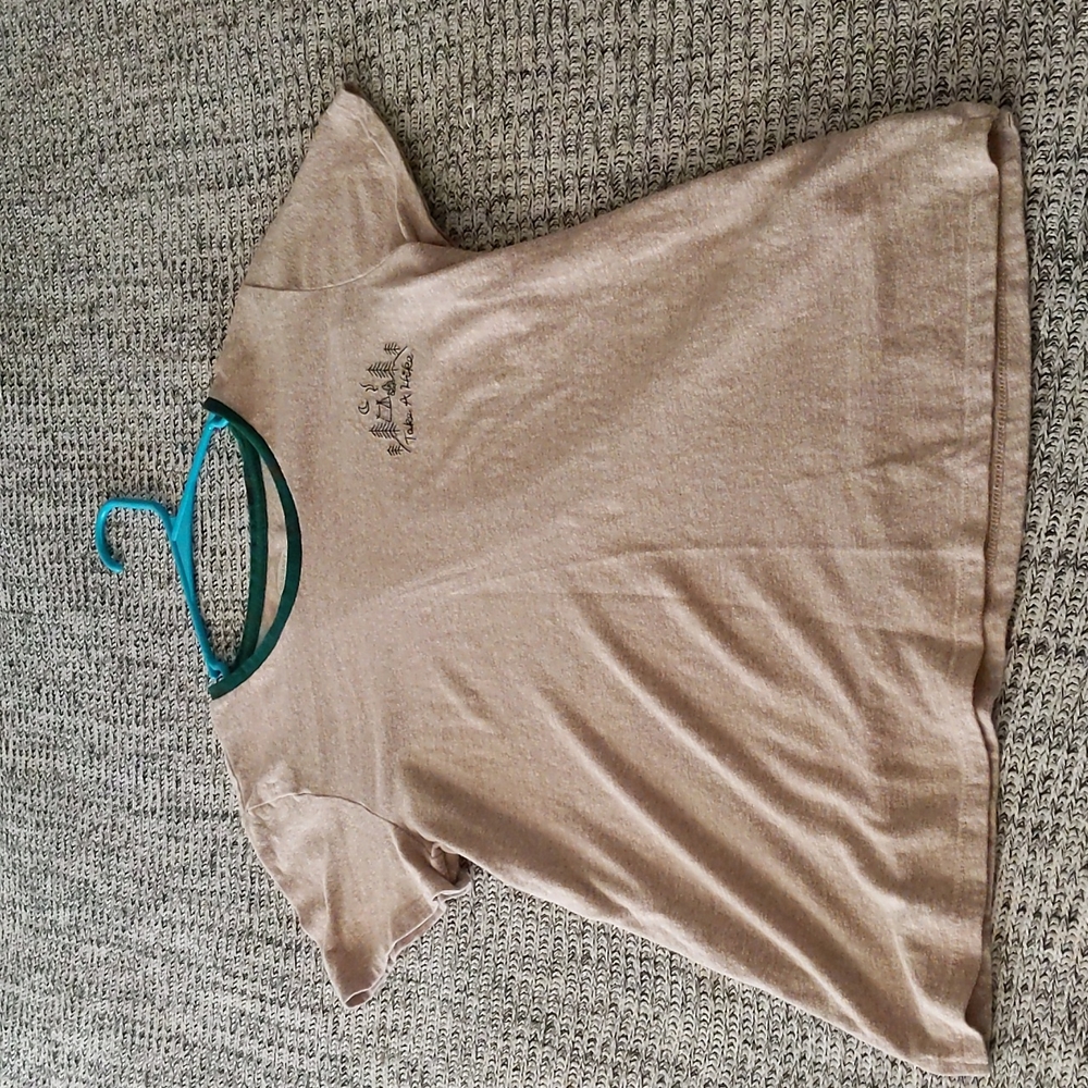 Old navy slim fit tee L